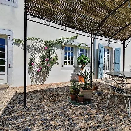 Feriehus La Maison De L Eveque D'ozenx *